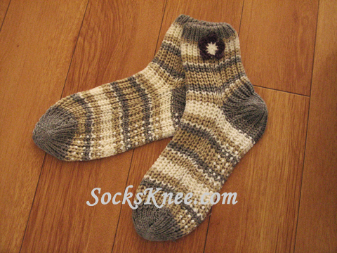 Gray Light Beige White Knit Socks with Non-Skid Sole - Click Image to Close