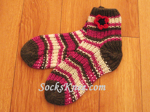 Greenish Gray Violet White Knit Socks with Non-Skid Sole - Click Image to Close