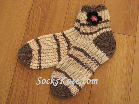 Khaki x Greyish Pink Striped Cute Knit Sock w/ Non Slid Sole