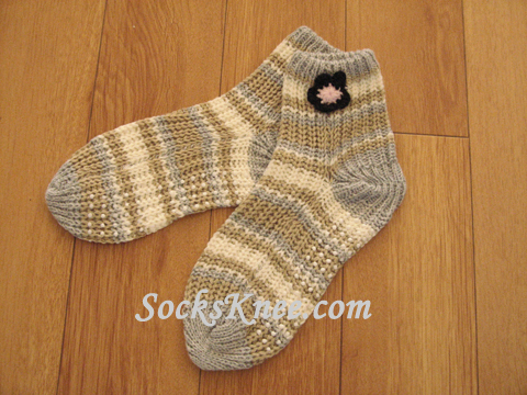 Light Grey Light Beige White Knit Socks with Non-Skid Sole
