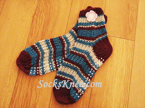 Maroon Bright Blue Gray Women's Knit Sock with Non-Skip Sole - Click Image to Close