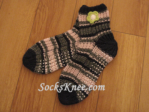 Navy Blue x Greyish Pink Striped Cute Knit Sock w/ Non Slid Sole