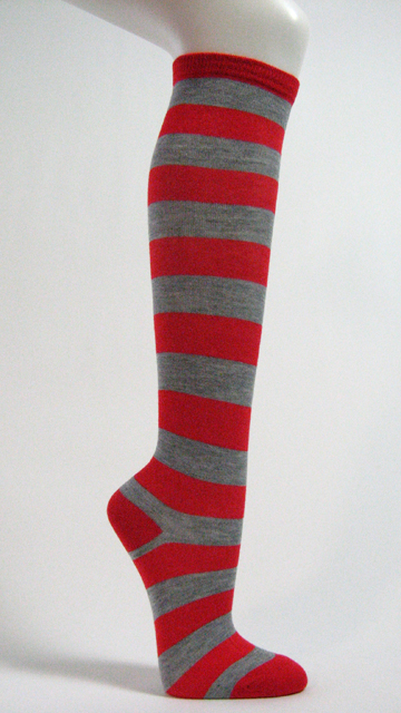 Red and grey wider striped knee high socks - Click Image to Close