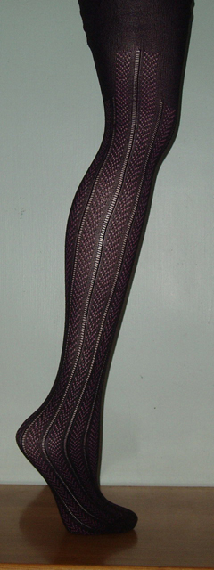 Maroon knit tight - Click Image to Close