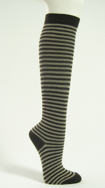 Pale brown thin striped knee high socks - Click Image to Close