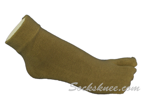 Split Toed Taupe Ankle High Toe Socks - Click Image to Close