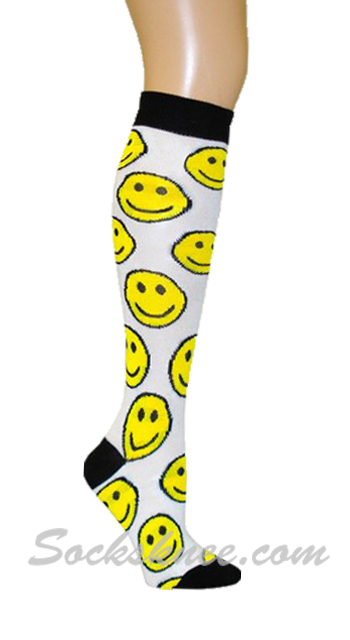 Happy Face White Knee High Fashion Socks - Click Image to Close
